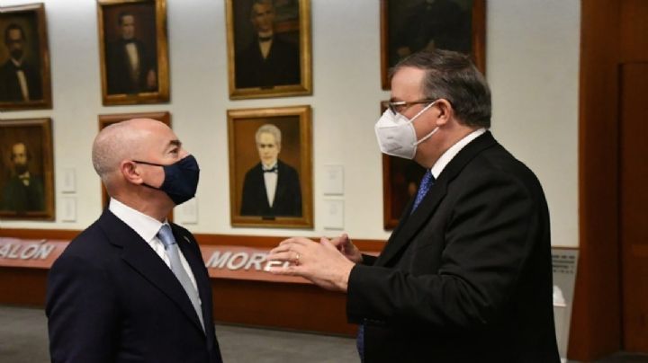 Alejandro Mayorkas visita México; analizarán apertura de fronteras