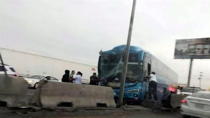 Se estrella autobús con Haitianos que venían a Laredo