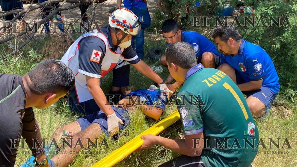 El conductor atropelló a aficionados y futbolistas