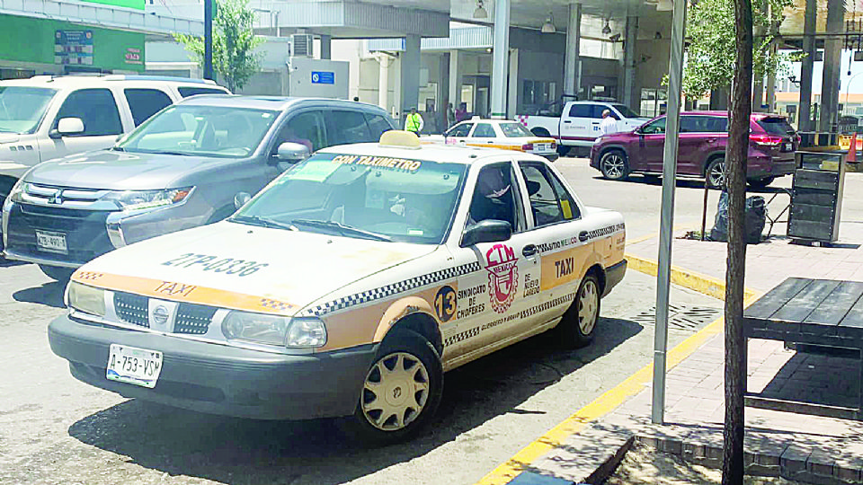 La antigüedad de una parte considerable de las unidades de transporte y la falta de aire acondicionado, molesta a los clientes.