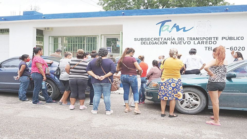 En Nuevo Laredo Más de 2 mil familias afectadas por falta de rutas.