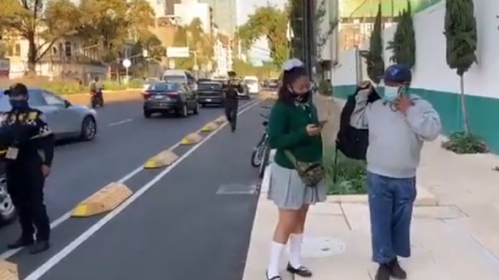 Fue la ÚNICA que se presentó en el regreso a clases, la regresaron en UBER