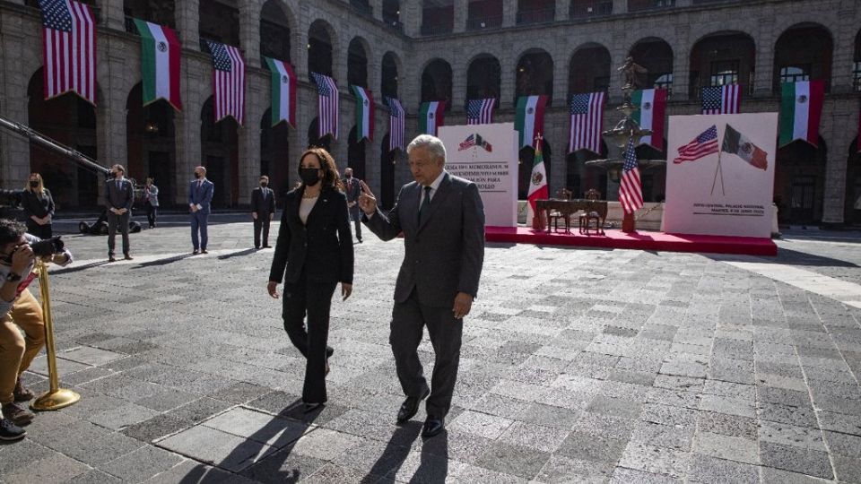 La vicepresidenta de Estados Unidos tuvo una reunión de trabajo con López Obrador