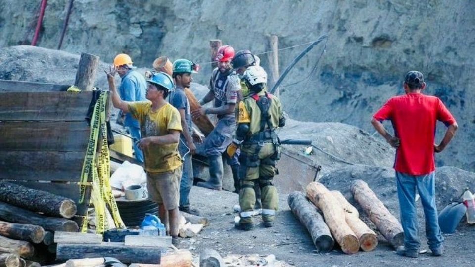 Confirmaron la muerte de los siete mineros que quedaron atrapados tras la inundación en la mina Micarán de Múzquiz, Coahuila