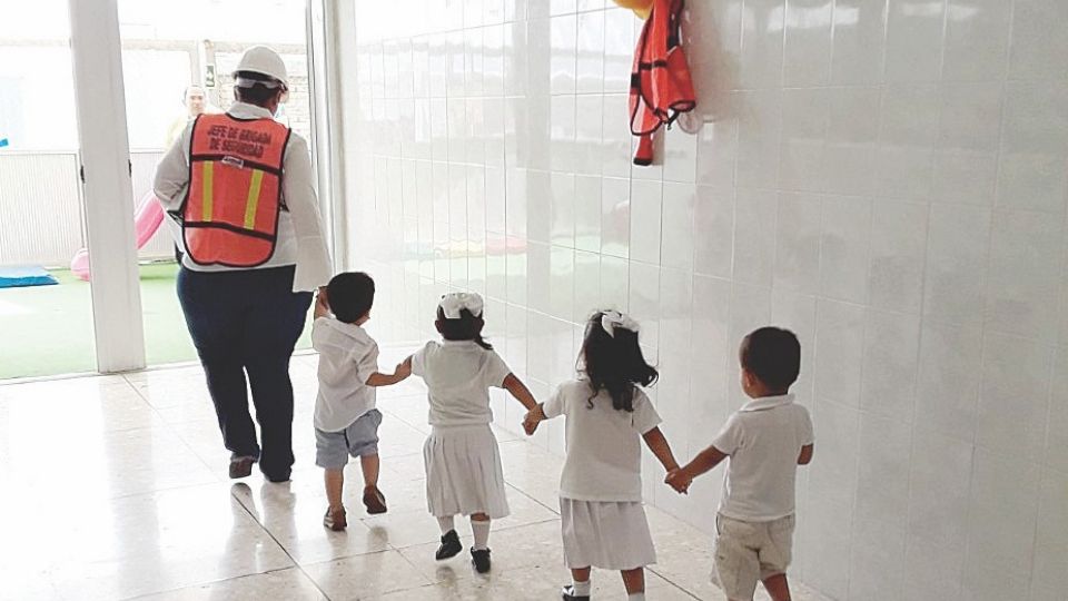 Se realizó un simulacro en la guardería 001 del IMSS