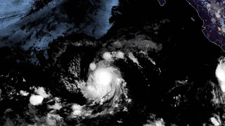 Huracán Felicia se forma en el Pacífico