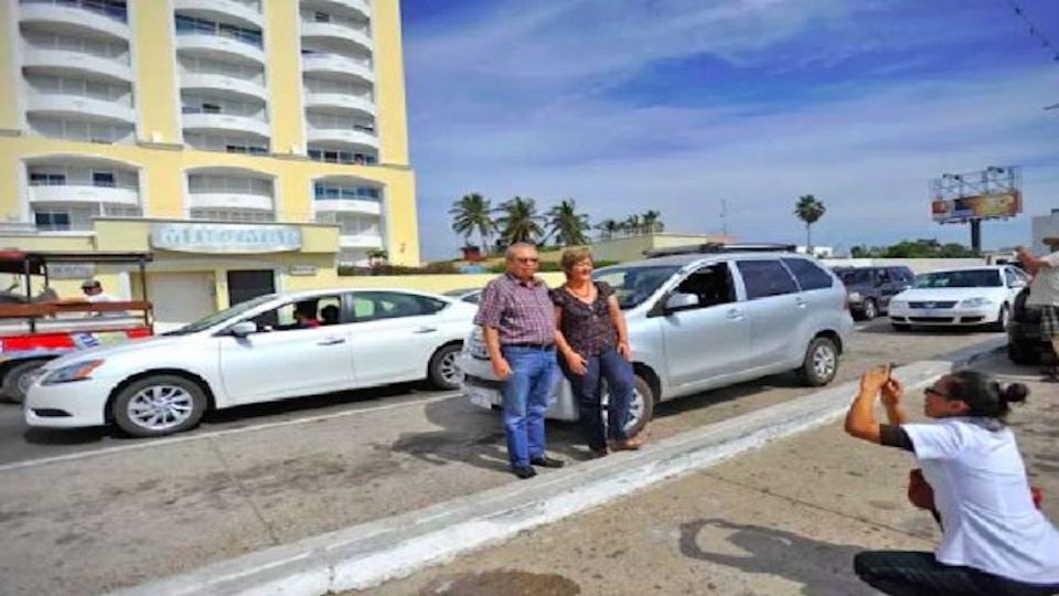 Turistas visitan los lugares  icónicos del crimen organizado.