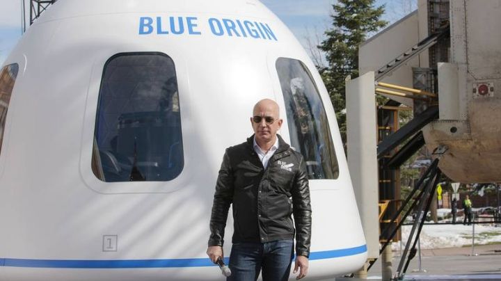 Estudiante de 18 años viajará al espacio exterior junto con Jeff Bezos