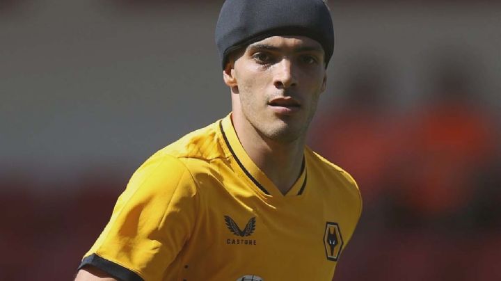 Raúl Jiménez volvió a jugar con los Wolves tras 8 meses de ausencia