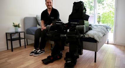 Padre construyó un robot esqueleto para que su hijo pueda caminar