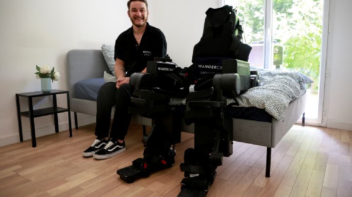 Padre construyó un robot esqueleto para que su hijo pueda caminar