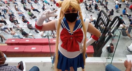 Sailor Moon se vacuna contra el Covid en Nuevo Laredo en el nombre de la luna