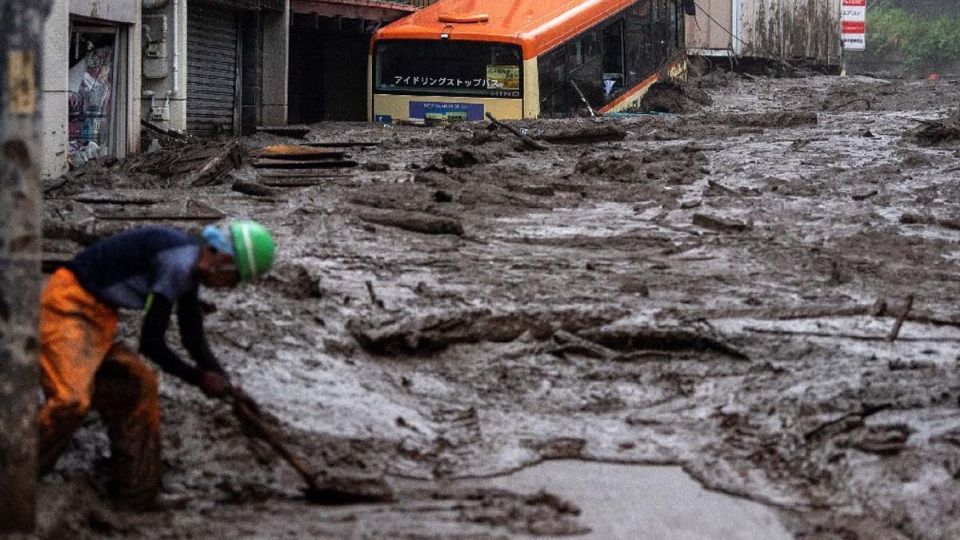 Se ha reportado que hay daños en infraestructuras como puentes y carreteras