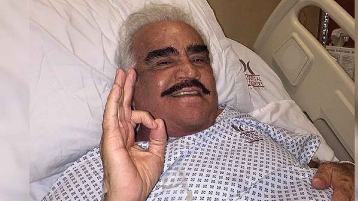 Vicente Fernández está sedado y despierto con respirador: FOTO