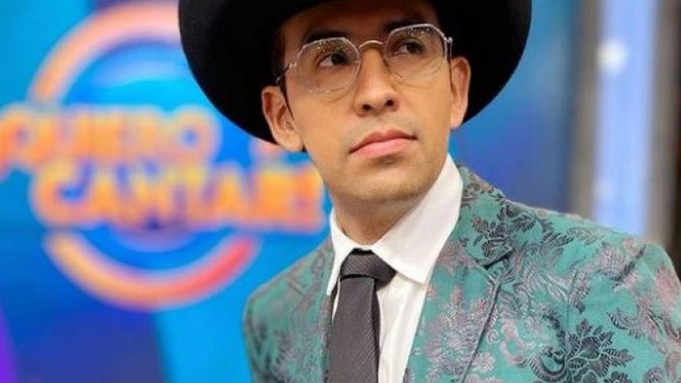 El conductor de TV Azteca Capi Pérez fue denunciado ante la Cofepris por haber promocionado alcohol.