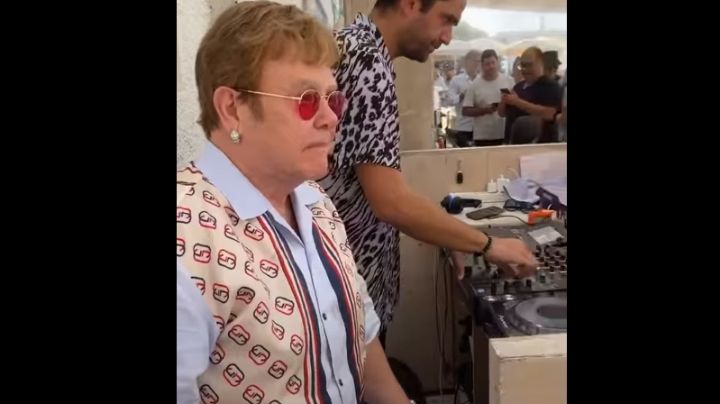 VIDEO: ¡Palomazo de Elton John! Así sorprendió a las personas en pleno restaurante