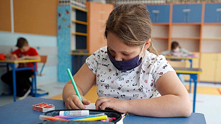 OFICIAL: Confirman dos casos de estudiantes con covid-19 en el DIstrito de UISD