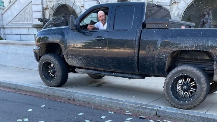 VIDEO: Hombre amenazó con estallar una bomba en el Capitolio de EU; se rinde