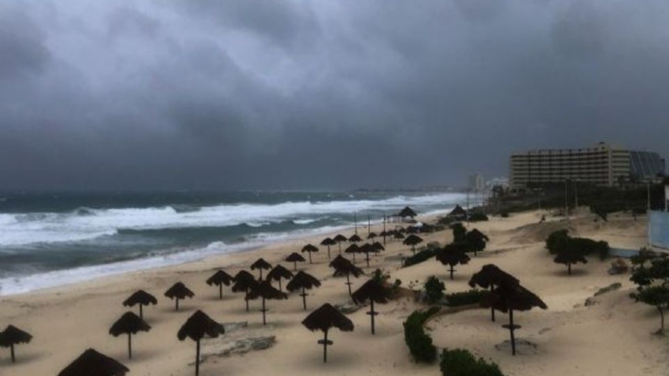 Se degrada a tormenta tropical, pero retomará fuerza