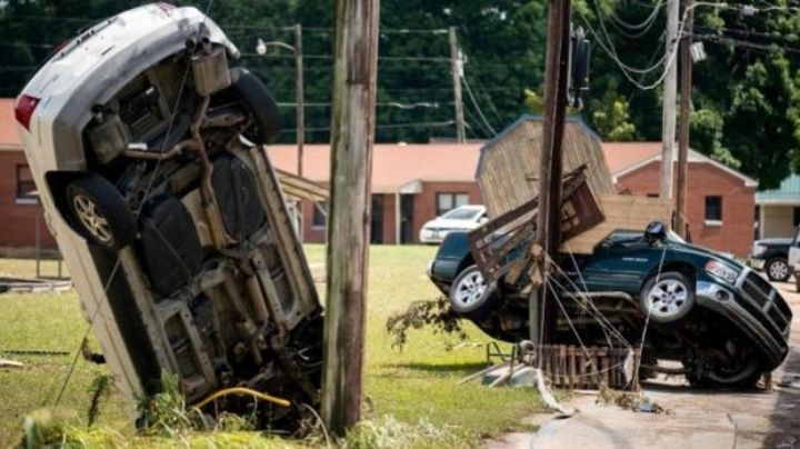 inundaciones en Tennessee dejan 21 muertes y 25 desaparecidos