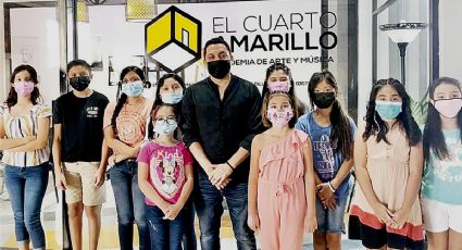 Exponen pequeños artistas de Cuarto Amarillo sus primeros trazos