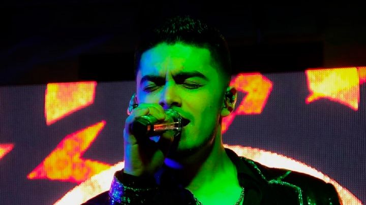 VIDEO: Javier Larrañaga la arma en grande; estrena canción 'Me pegó la depre'