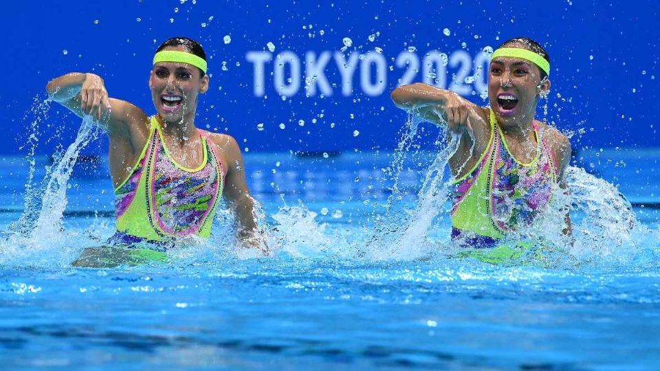 Nuria Diosdado y Joana Jiménez logran pasar a la final de nado sincronizado.