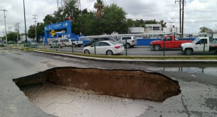 Se abre enorme socavón en el Parque Mendoza (FOTOS)