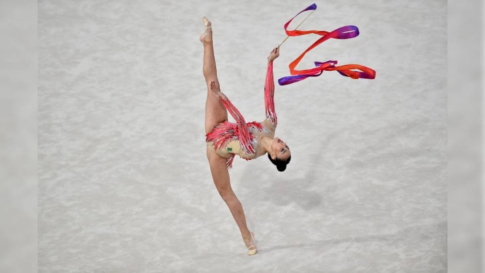 Hace historia al ser la primer mexicana en competir en Gimnasia Rítmica.