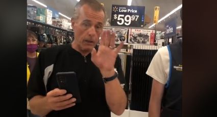 "¡Aprende inglés!": Video en TikTok muestra agresión y xenofobia a empleada de Walmart