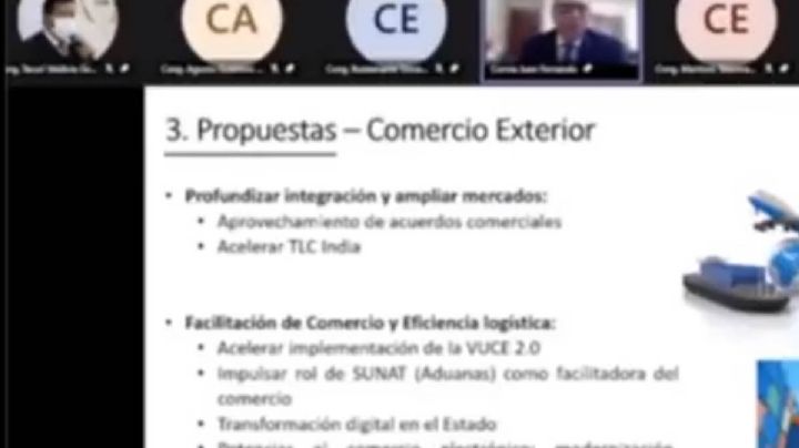 VIDEO: Congresista aparece bañándose en plena sesión virtual y pide disculpas