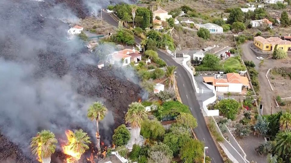 Fue desde el domingo que cerca de 5 mil vecinos fueron evacuados en toda la isla debido a la erupción