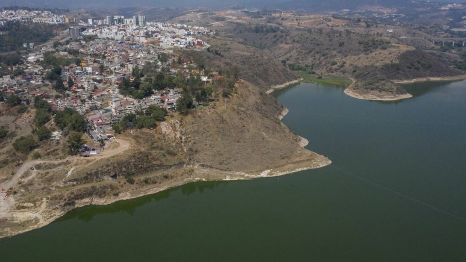 El Presidente de México asegura que el abasto de agua está garantizado en el país.