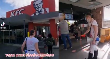 VIDEO: Jóvenes veganos desatan polémica tras manifestarse en un KFC