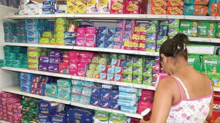 Toallas, tampones, copas menstruales ya no tendrán IVA: #MenstruaciónDigna