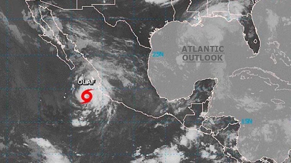 La tormenta se encuentra desplazándose hacia el noreste con una velocidad de 11 kilómetros por hora.