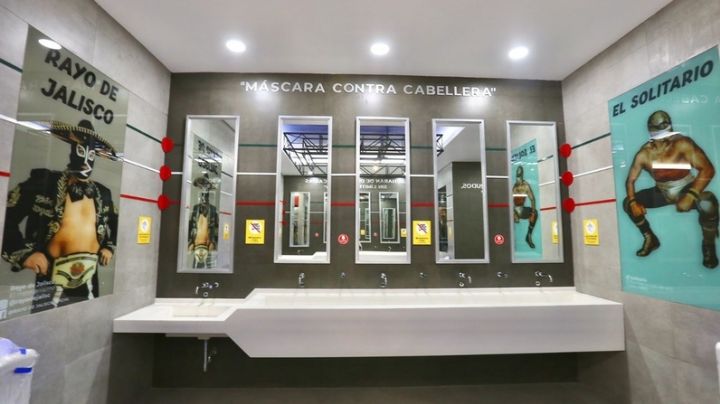 "No los tiene ningún aeropuerto del mundo": AMLO alaba baños de Santa Lucía