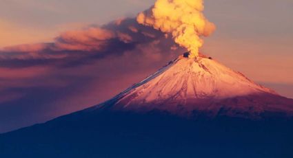 VIDEO: Volcán Popocatépetl registra explosión con material incandescente