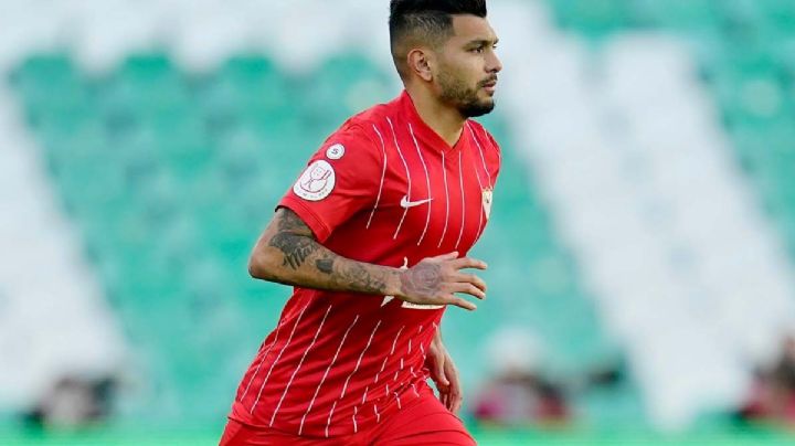 Tecatito Corona debutó con el Sevilla; jugó 23 minutos en la Copa del Rey