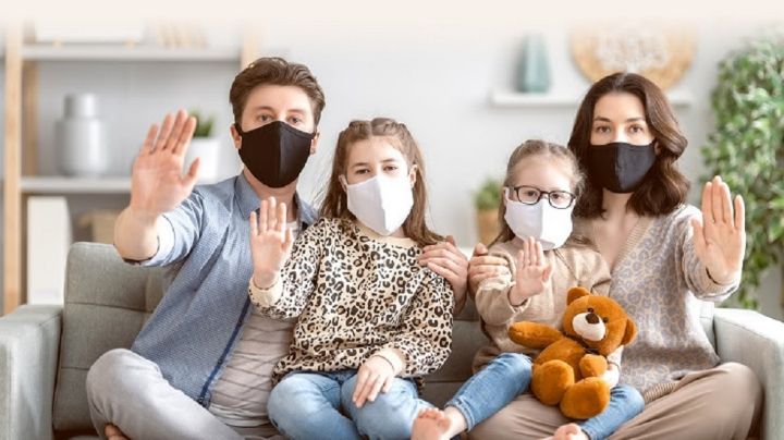 CORONAVIRUS: ¿Debo ponerme cubrebocas cuando estoy en casa?
