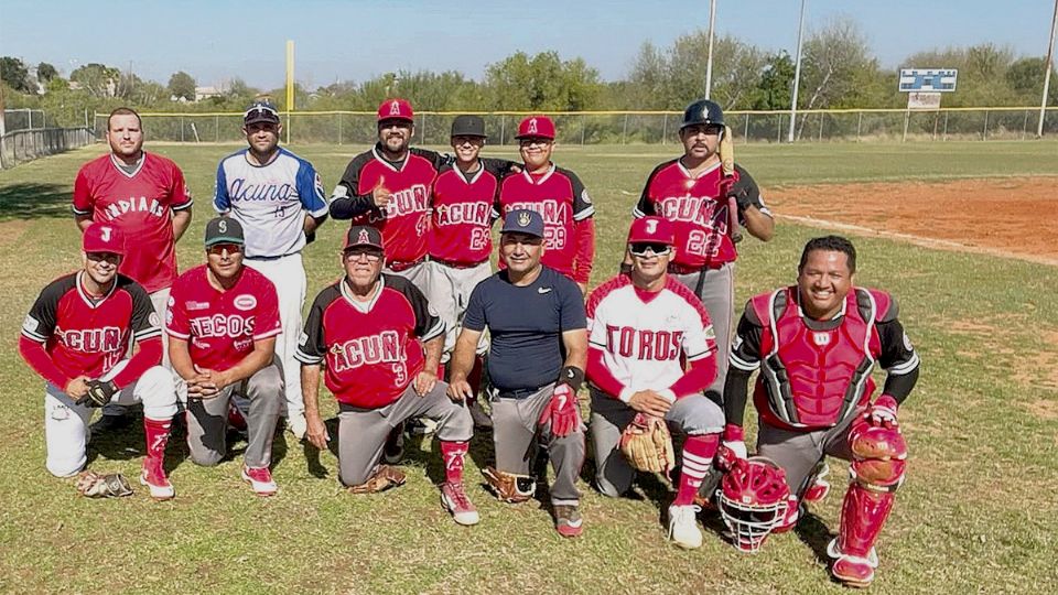 Con un gran juego de conjunto, el Deportivo Acuña volvió a imponer condiciones sobre los Cafeteros.