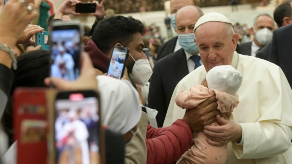 Pidió facilitar más los procesos de adopción de los infantes, para que ellos tengan acceso a una familia amorosa