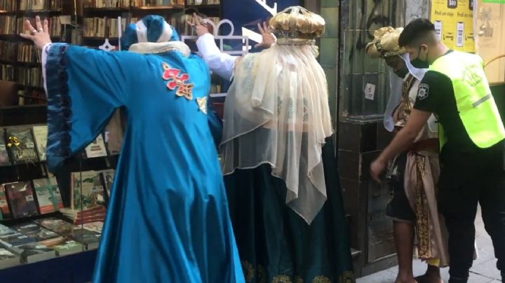 Increíble pero cierto: Reyes magos son acusados de robar un celular en Argentina