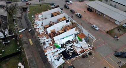 Tormentas y posibles tornados azotan a Houston, Texas