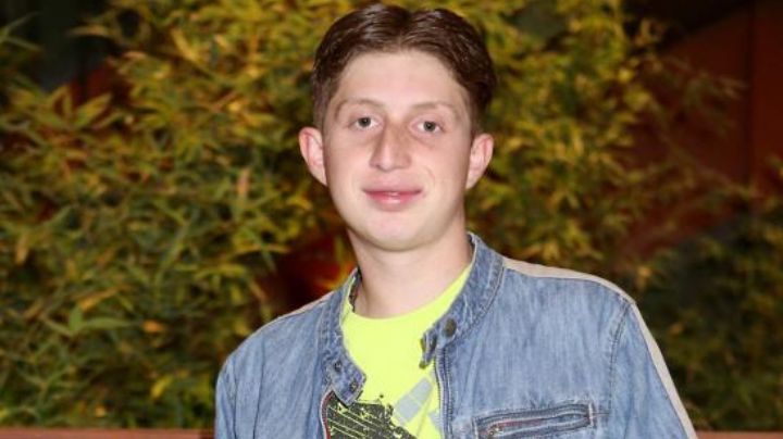 Captan al doble de Octavio Ocaña en el Metro; ¡son igualitos! | VIDEO