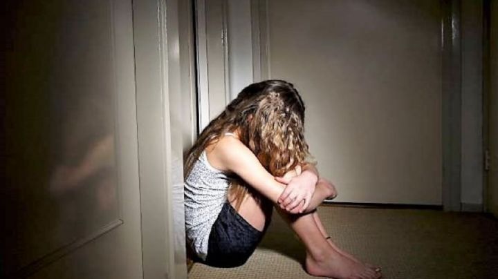 Vuelve ‘cutting’ a escuelas; hay alarma en salones de clases