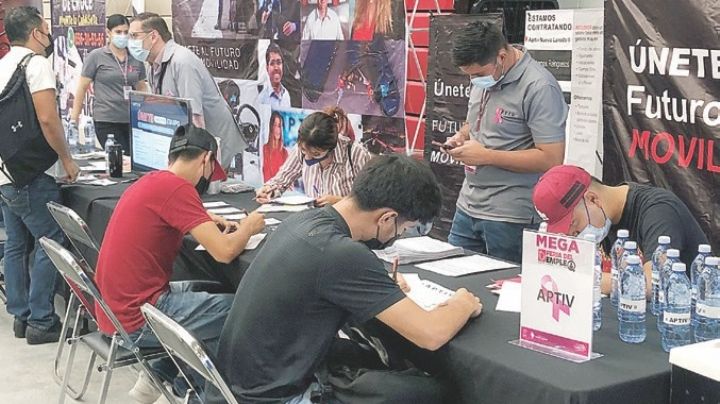 Vinculan a 9 mil 500 a fuente de empleo en Mega Feria