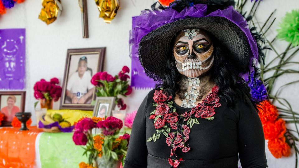 Te enlistamos los elementos que debe llevar el altar de muertos