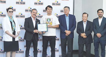 Premian a los ganadores de muestra de artes