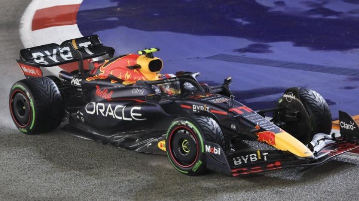 Checo Pérez gana el Gran Premio de Singapur de F1; está bajo investigación